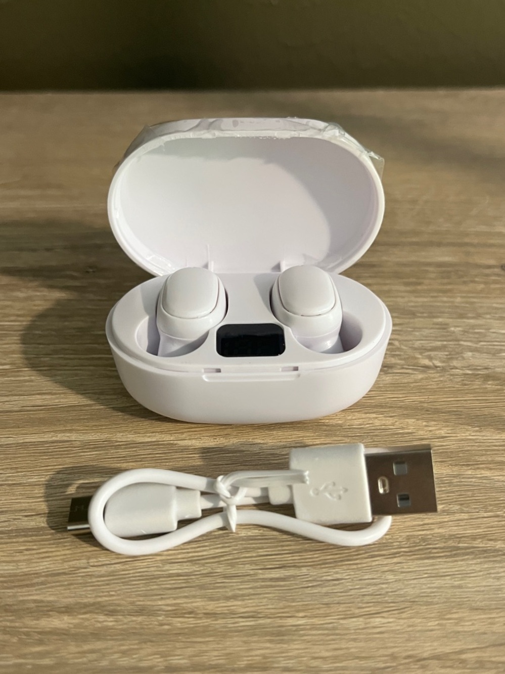 White Wireless Earbuds - Brand New